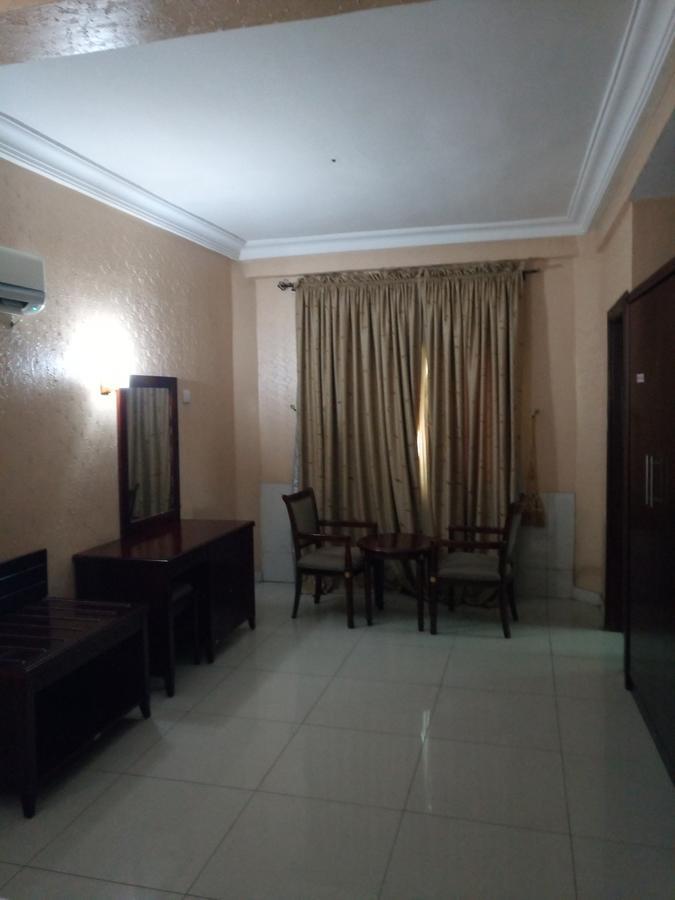 Crocodile Hotels And Restaurant Limited Кадуна Экстерьер фото